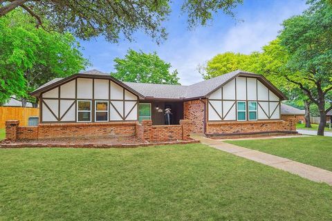 Photo of 6837 Starnes Road, North Richland Hills, TX 76182 (MLS # 21287242)