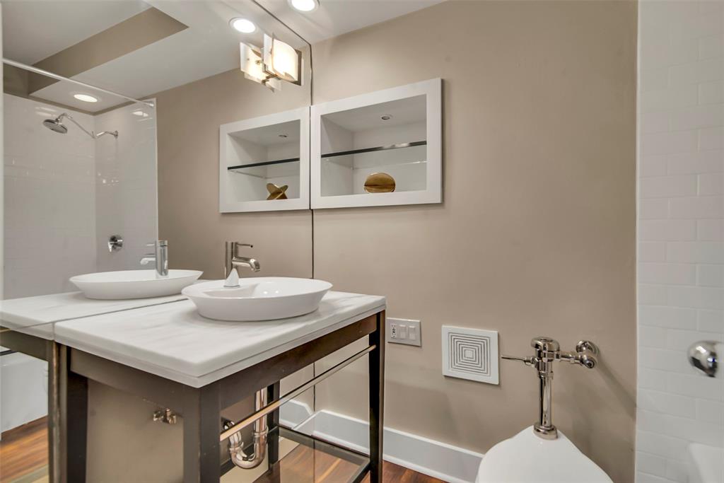 Twenty-One Turtle Creek Condos - Residential