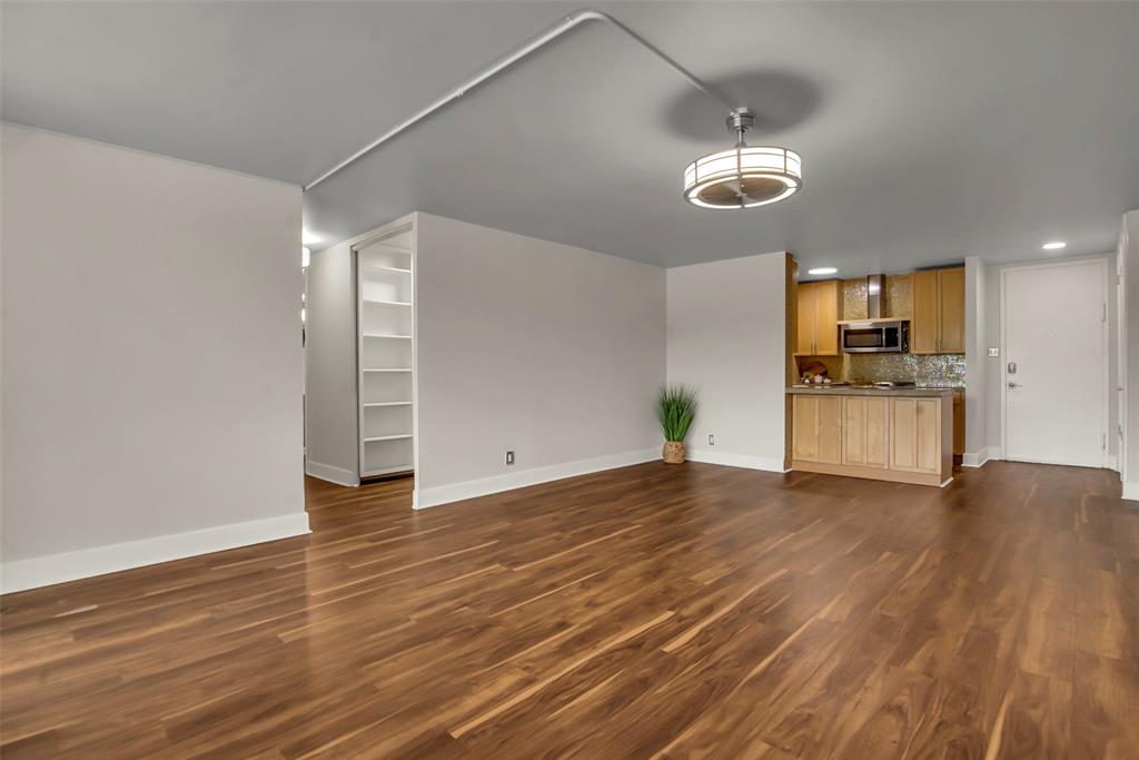 Twenty-One Turtle Creek Condos - Residential