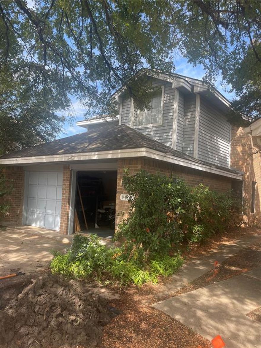 Great two-story in great neighborhood. Property backs to community lake and walking trail. Large backyard with inground swimming pool. Master bedroom down. Open kitchen, dining and living. Fireplace in living room.  New water line from the street to the house replaced.