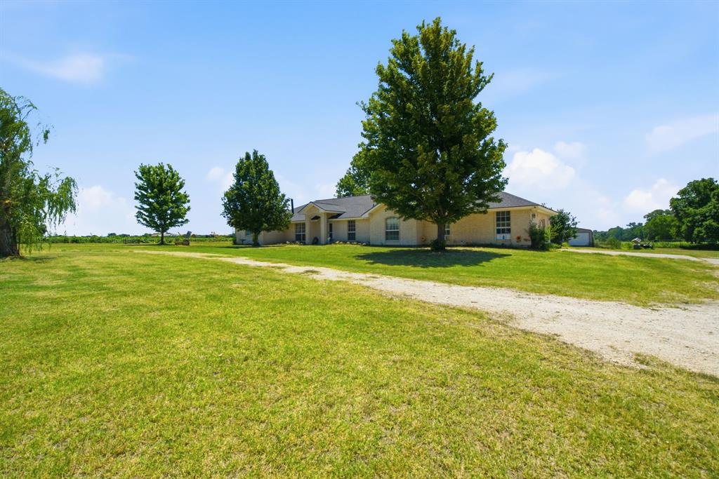 1640 County Road 185