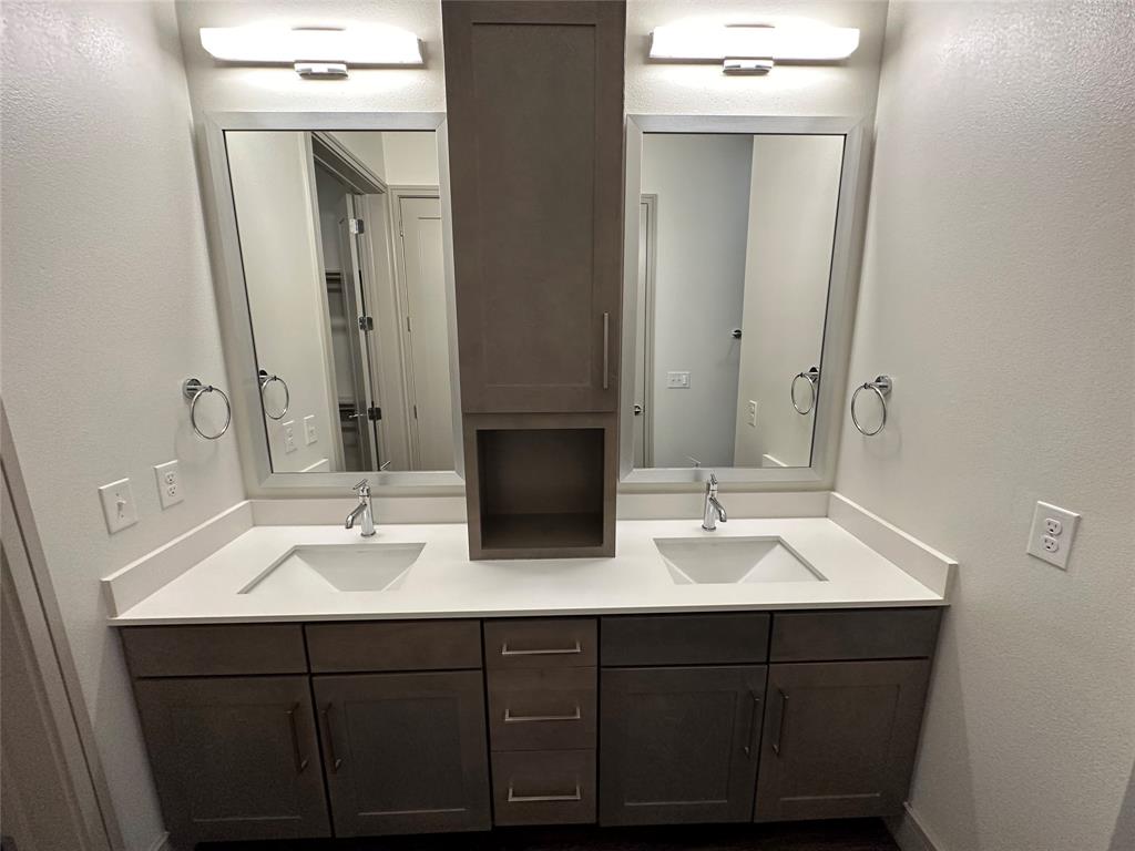 7850 Communications Parkway 1301