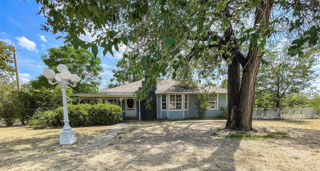 1401 Highway 180 W
