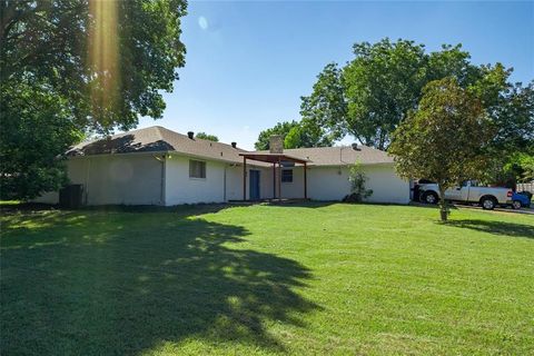 A home in DeSoto