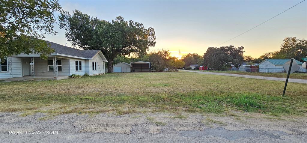 407 Pecan Street