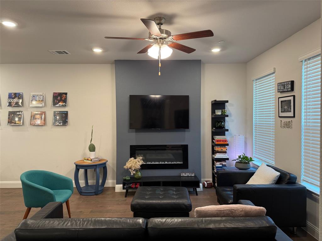 341 Blackthorne Drive