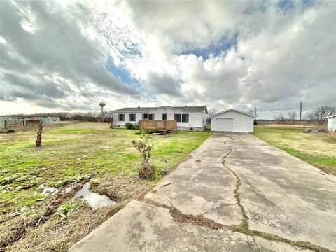 A home in Krum