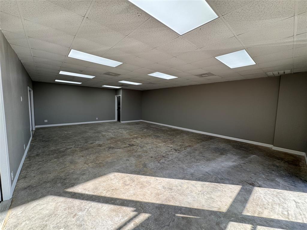 GUERIN, M ADDITION - Commercial Lease