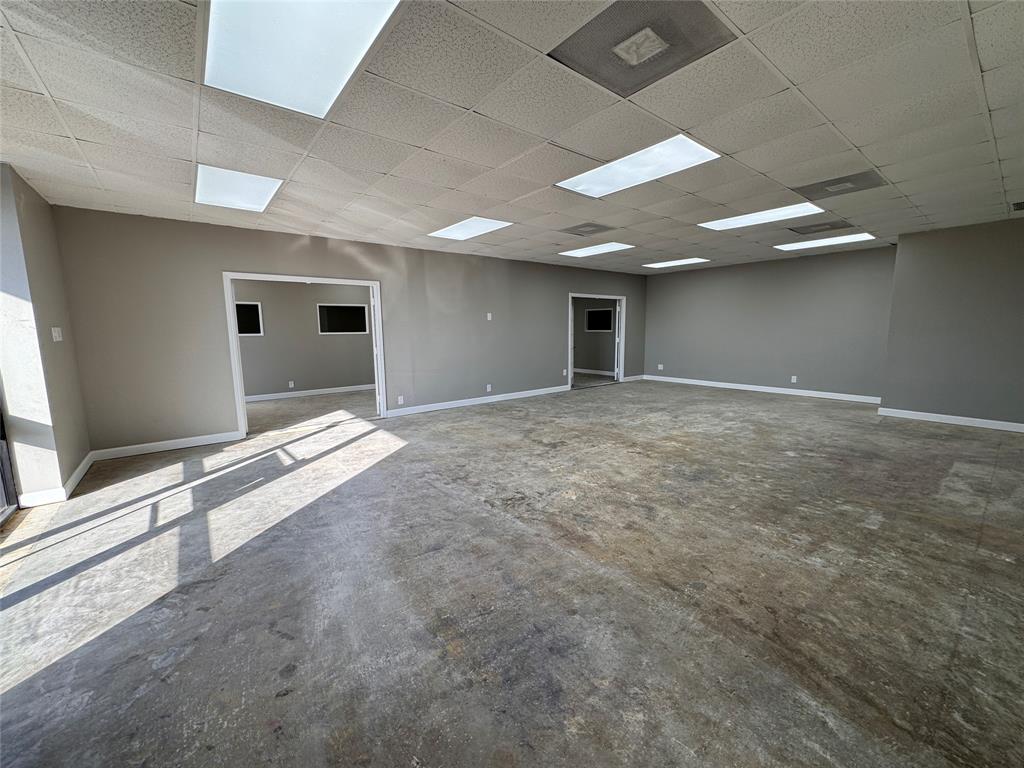 GUERIN, M ADDITION - Commercial Lease