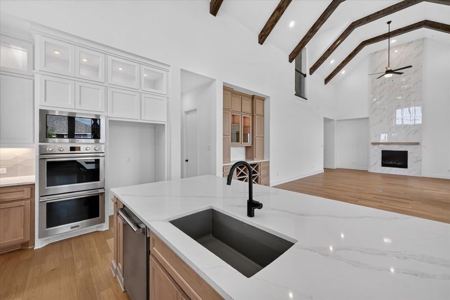 2504 Grand Teton Lane