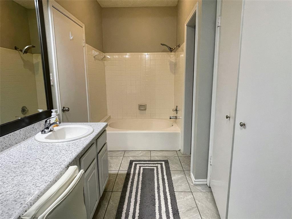 Oaks Of Preston Ridge Condo - Residential