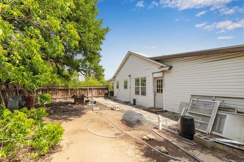 A home in Palo Pinto