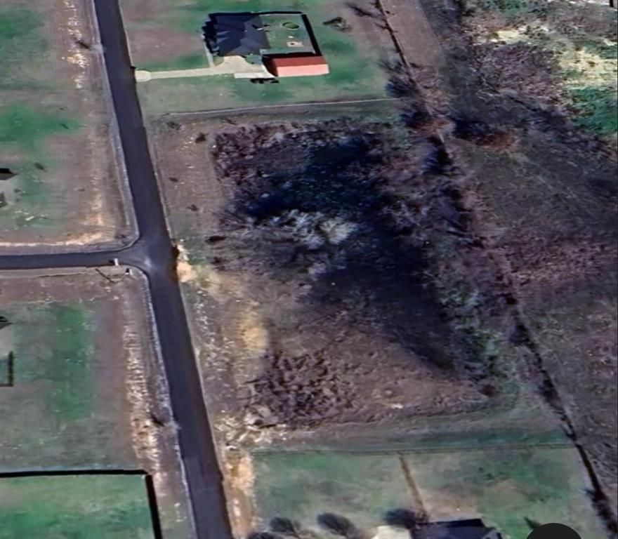 Diamond Ridge Lane, Weatherford , Texas 76087. 
Sub Diamond Ridge Ranch Drainage Easement
Property is in A Flood Zone.