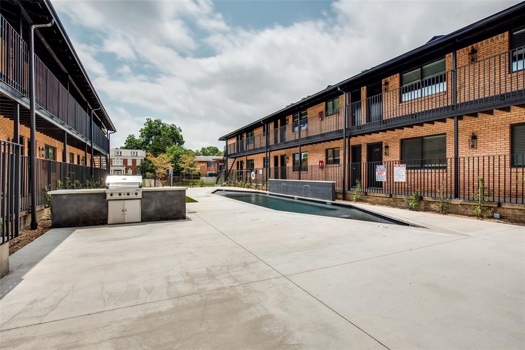 5103-5111 Live Oak Street