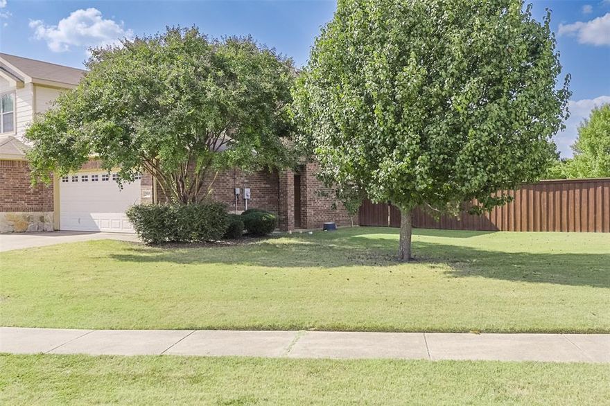Beautiful 3 bedroom, 2.5 bath duplex located in Woodland Estates. Luxury architectural details, walk-in closets, designer neutral carpet and paint, 2 car garage, fenced backyard, landscaped and sprinkler system. Great neighborhood with play park and pond. APPLY ONLINE TODAY! Photos are for marketing purposes only.