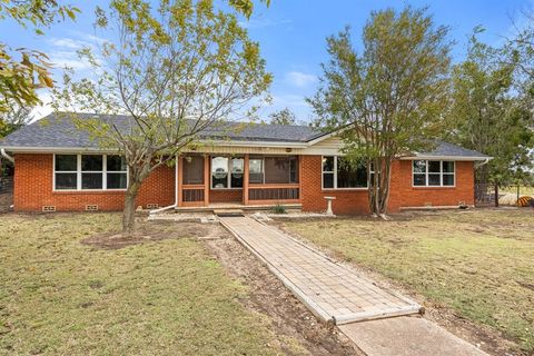 A home in Hico