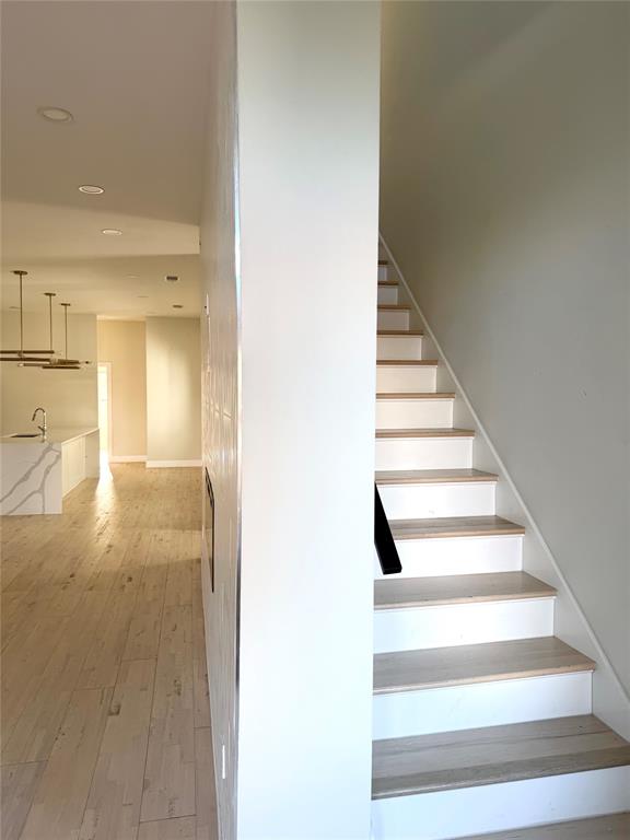 2419 Crossman Avenue