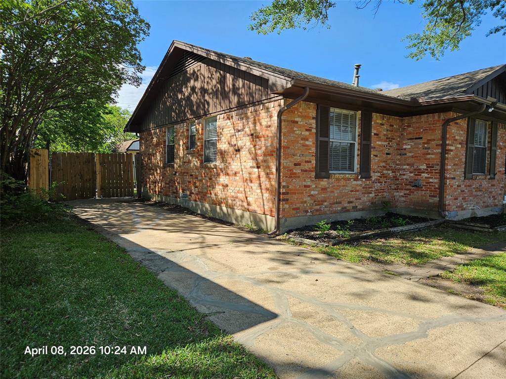 1316 Lexington Drive