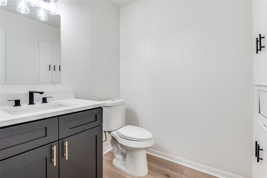 Glen Hills 03 - Residential