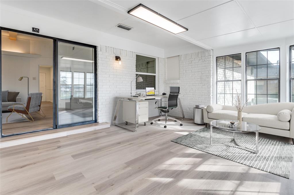 Glen Hills 03 - Residential