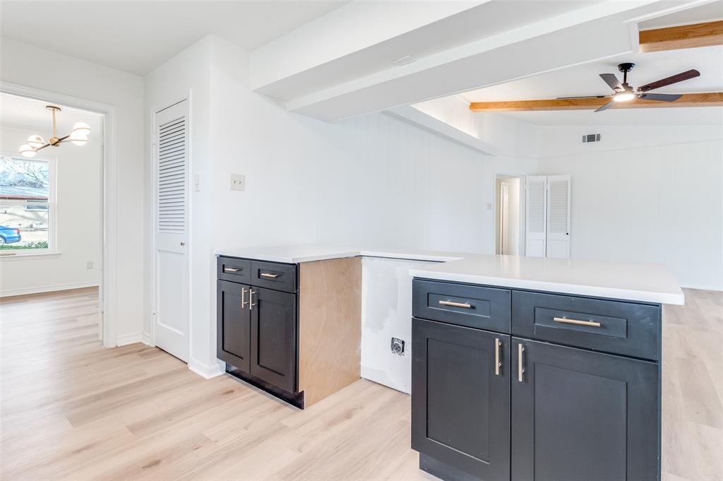 Glen Hills 03 - Residential