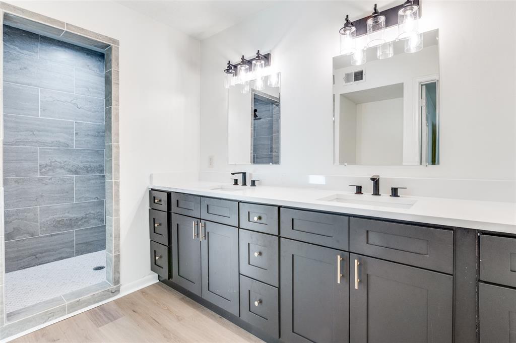 Glen Hills 03 - Residential