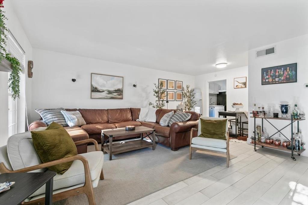 Ridglea Estate Condo - Residential