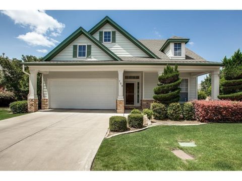 709 Creek Walk Place Arlington TX 76015