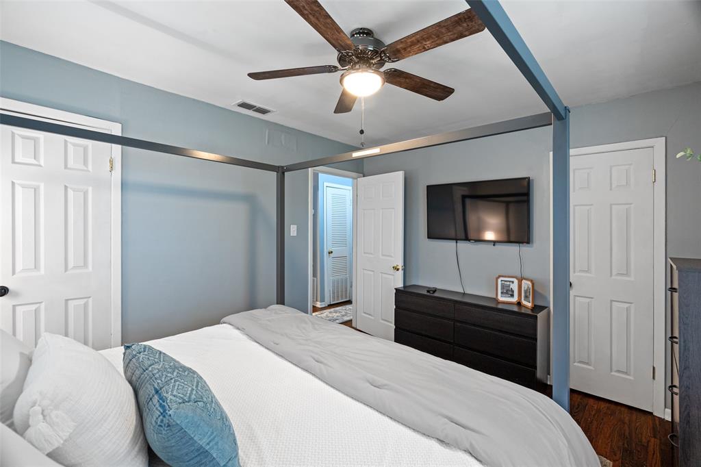 Cleburne, Texas 76033, United States, 3 Bedrooms Bedrooms, ,2 BathroomsBathrooms,Residential,Pending,1845