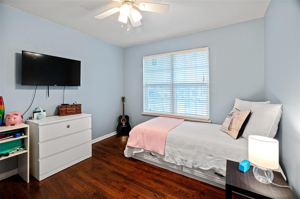 Cleburne, Texas 76033, United States, 3 Bedrooms Bedrooms, ,2 BathroomsBathrooms,Residential,Pending,1845