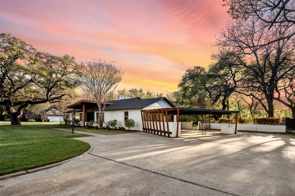 Davis E S Tr - Residential