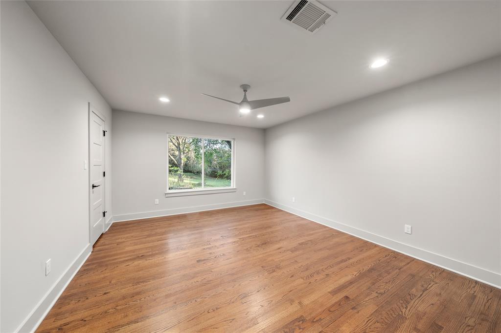 Davis E S Tr - Residential