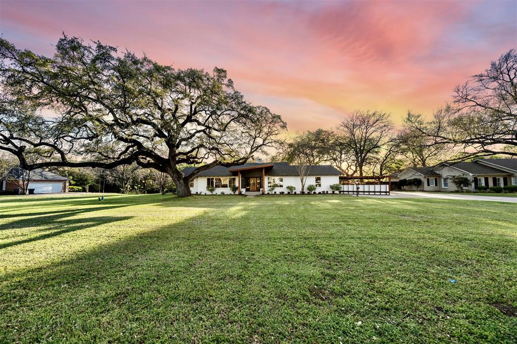 Davis E S Tr - Residential