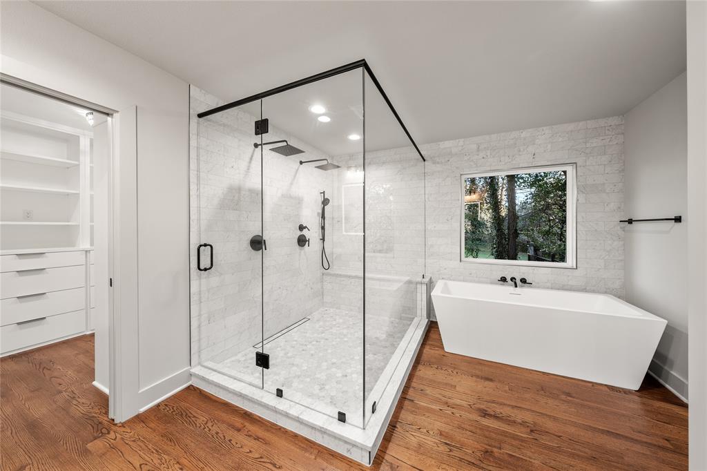 Davis E S Tr - Residential