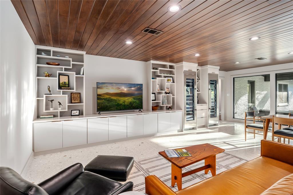 Davis E S Tr - Residential