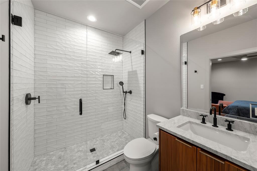 Davis E S Tr - Residential