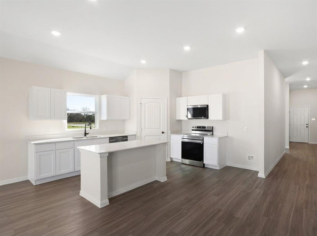 Leonard Crossing - Residential