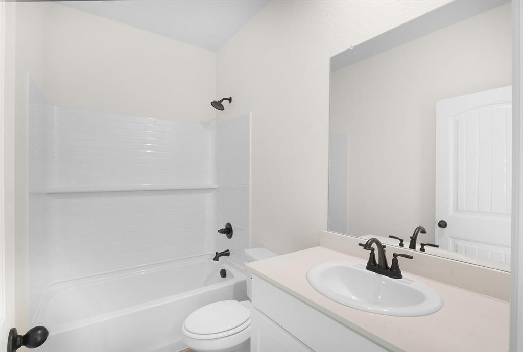 Leonard Crossing - Residential