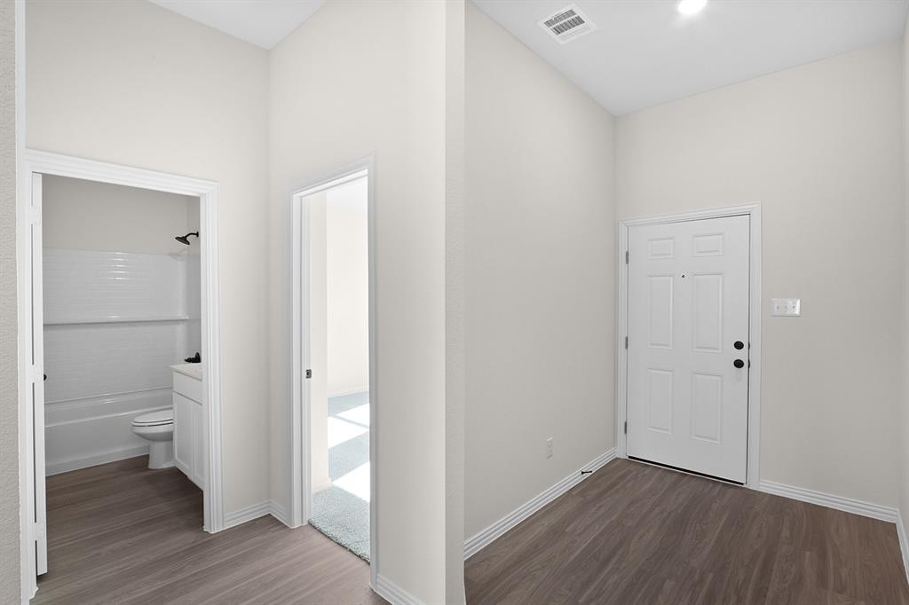 Leonard Crossing - Residential