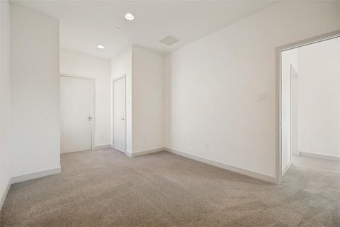 Tiny photo for 2103 Bennett Avenue #60, Dallas, TX 75206 (MLS # 21338407)