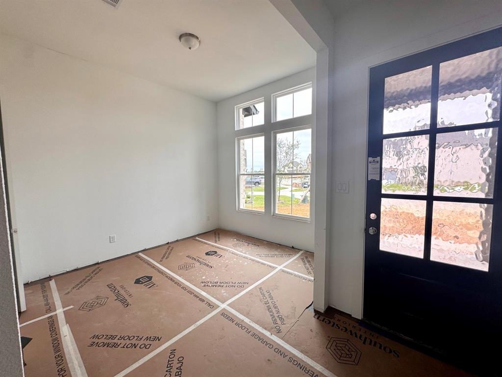 6913 Cater Trail