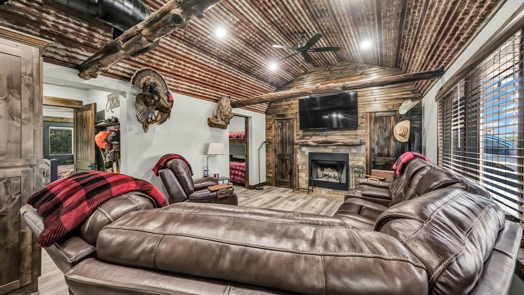 1140 Garvey Ranch RD