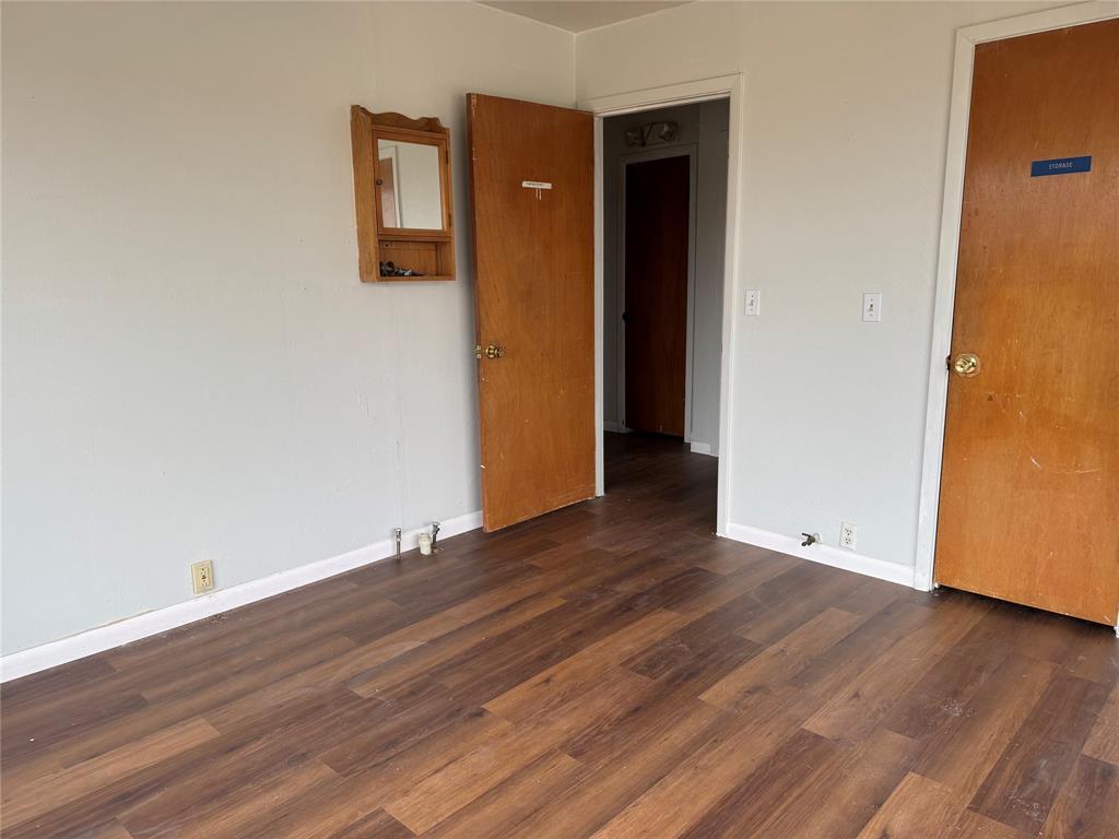 Francis Add - Commercial Sale