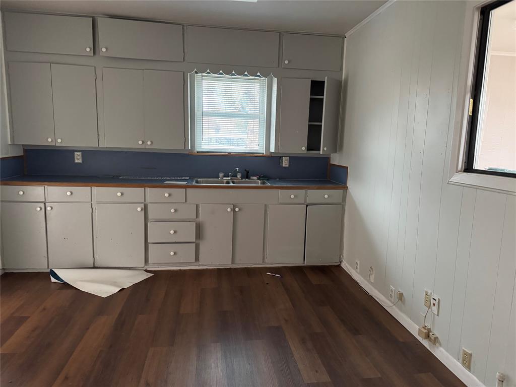 Francis Add - Commercial Sale