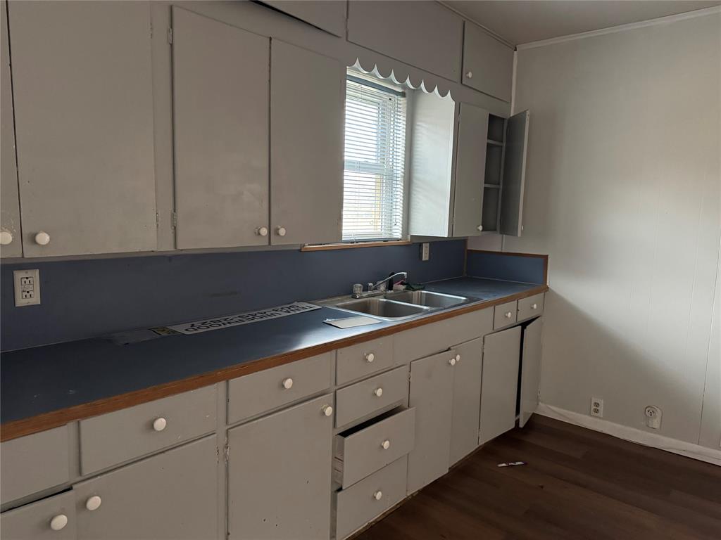 Francis Add - Commercial Sale