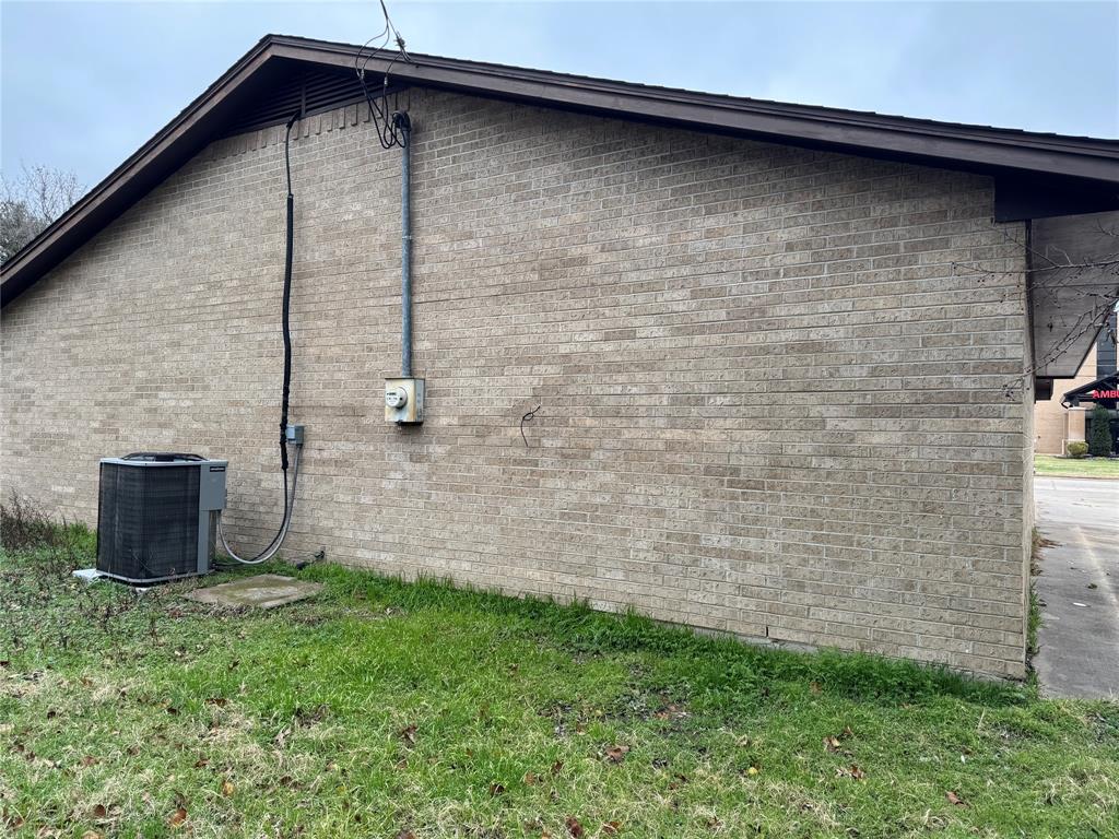 Francis Add - Commercial Sale