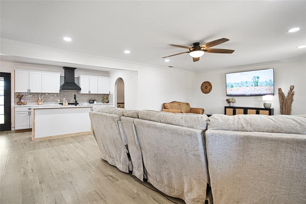 4103 Avondale Avenue