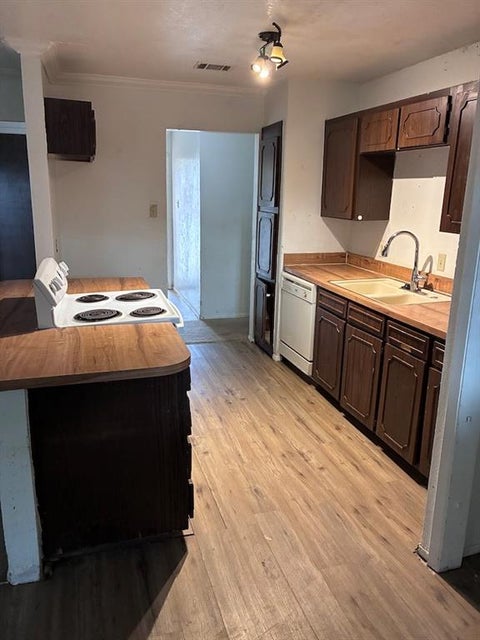 Tiny photo for 621 Dayton Road, Mansfield, TX 76063 (MLS # 21395009)
