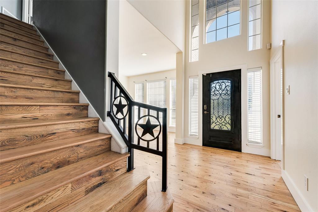 932 W Red Oak Road