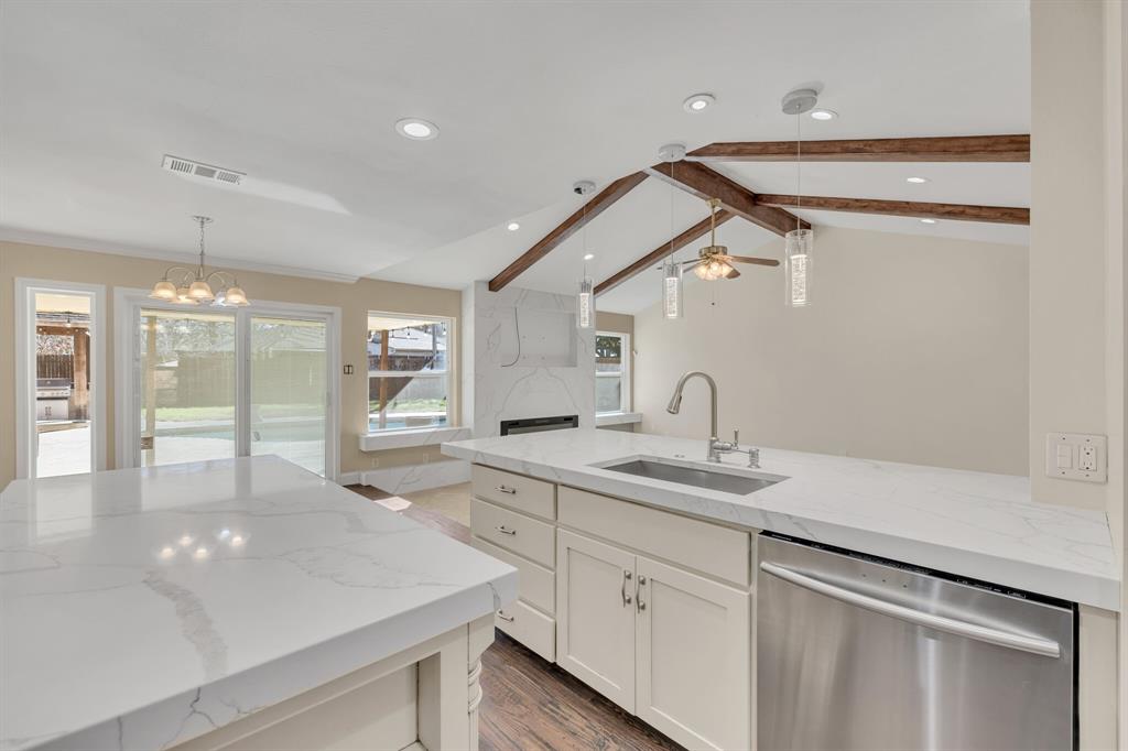 Diamond Loch North Add - Residential Lease